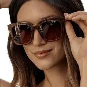 DIFF Bella II Sunglasses Andes Tortoise Frame Brown Gradient Lens Chunky Square DIFF Bella Designer Oversized Square Sunglasses for Women  main image 3